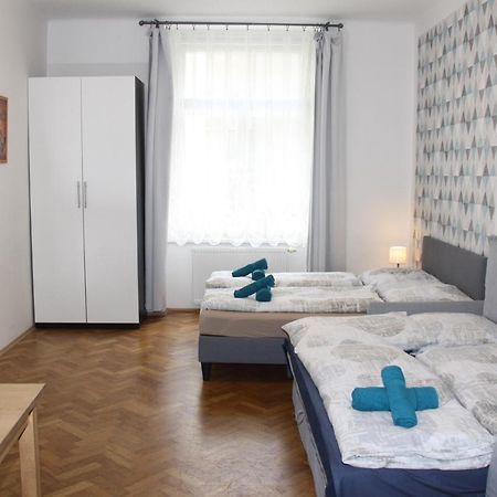 Central Prague Wenceslas Square Apartments Bagian luar foto