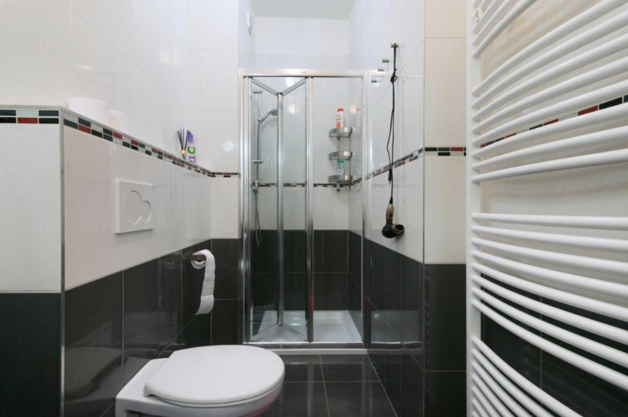 Central Prague Wenceslas Square Apartments Bagian luar foto